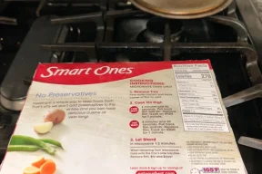 smart-ones-homestyle-turkey-breast-with-stuffing-v0-j18z9lo1pkqc1
