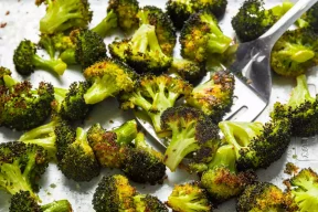 Simply-Recipes-Roasted-Broccoli-LEAD-4-8b7153fbc22e43549ba26ba1e193afcf