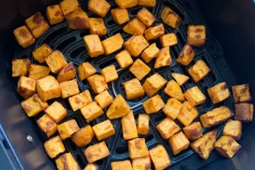 Air-Fryer-Roasted-Sweet-Potatoes-1