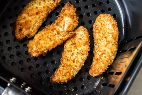 Crispy-Air-Fryer-Chicken-Tenders-3