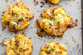 Crispy-Smashed-Potatoes-IMAGE-1-1