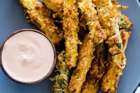 air-fryer-zucchini-fries-1